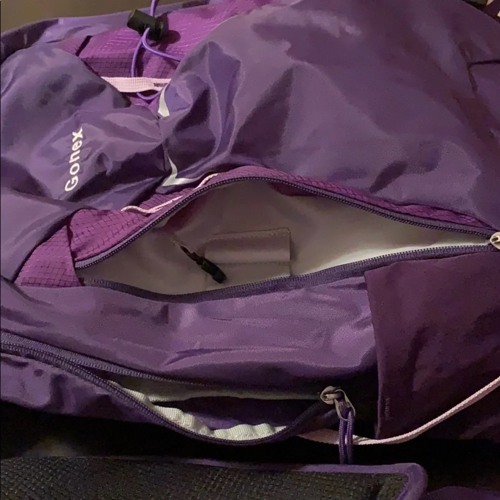 30L Waterproof Backpack - Picture 5 of 6